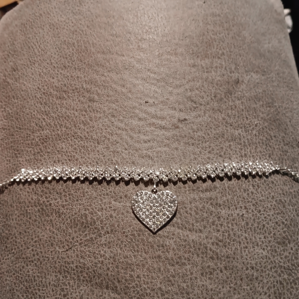 Elegant Silver Heart Pendant Bracelet